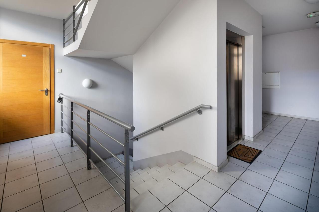 Ziedondarza Park One Bedroom Apartment With Balcony Riga Exteriör bild