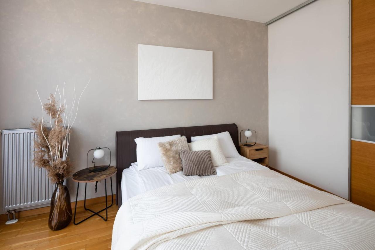 Ziedondarza Park One Bedroom Apartment With Balcony Riga Exteriör bild