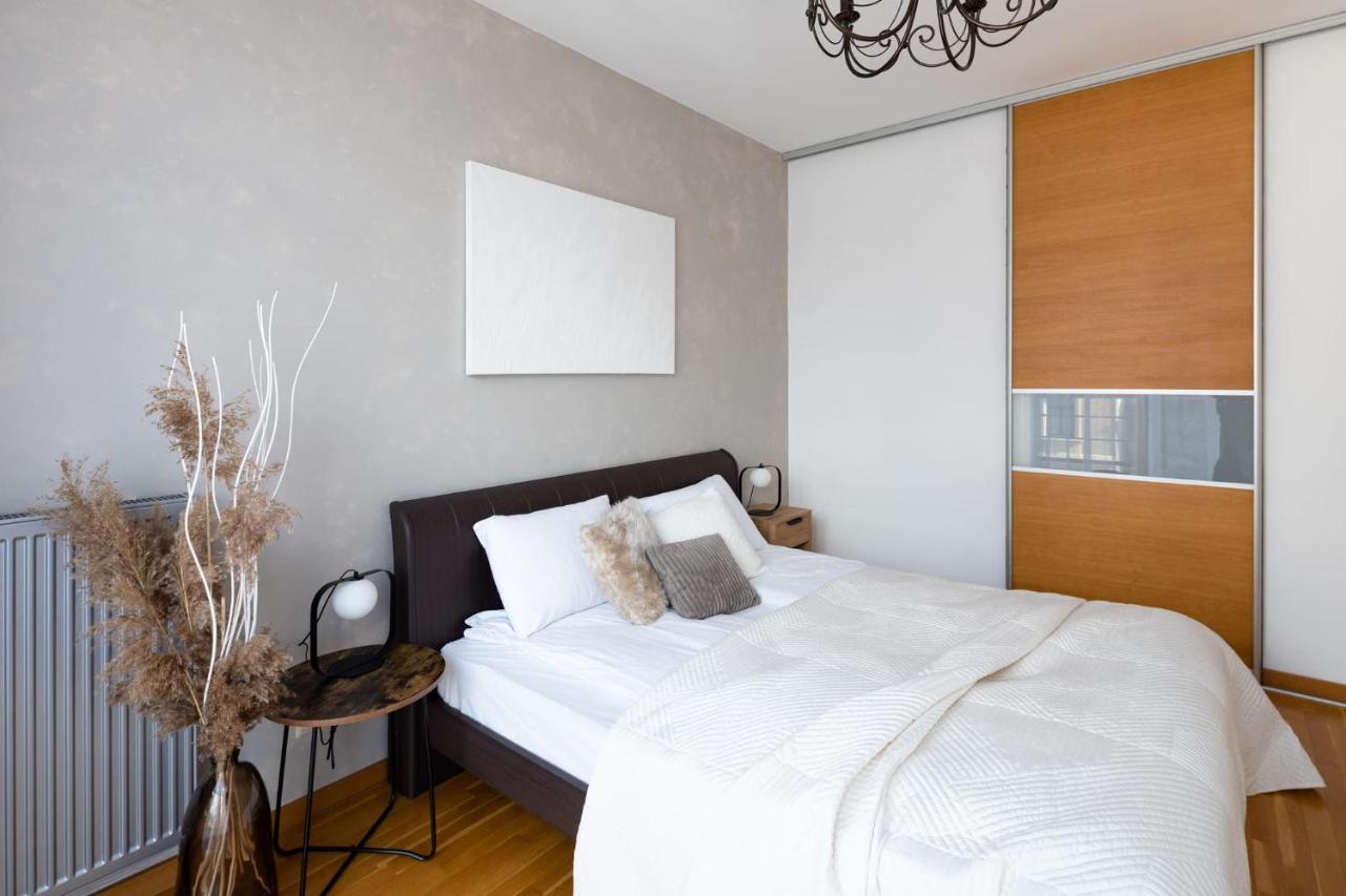 Ziedondarza Park One Bedroom Apartment With Balcony Riga Exteriör bild